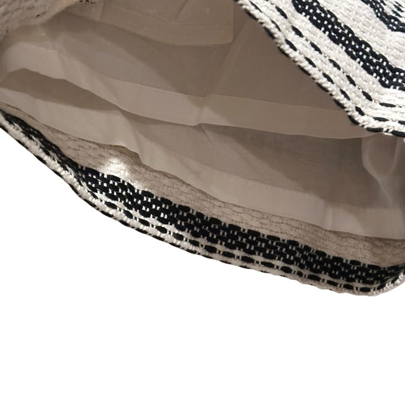 Ann Taylor LOFT Striped Tweed Riviera Shorts Women’s Size 2 NWOT - Picture 4 of 8